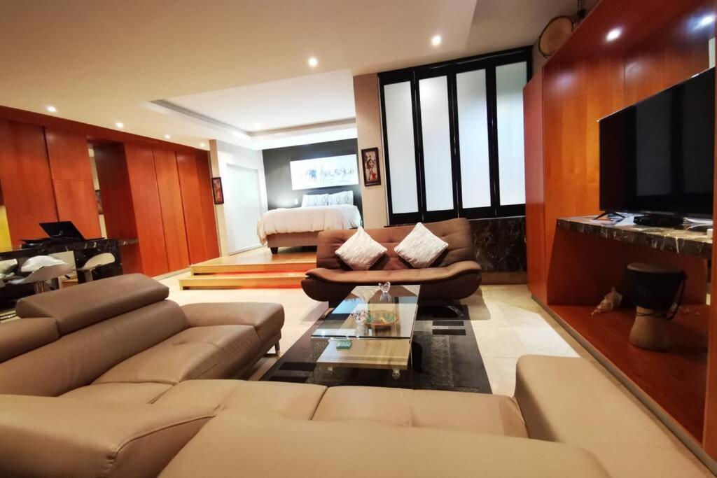 1507-Amazing Views & Unique Joburg Cbd Luxury Apartment Йоханесбург Екстериор снимка