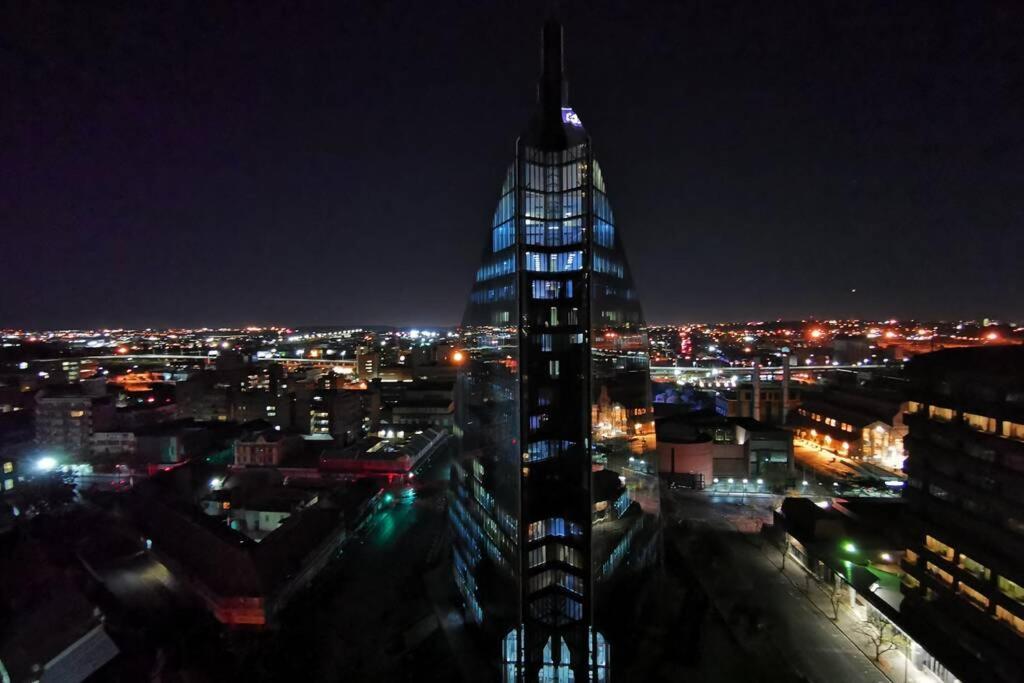 1507-Amazing Views & Unique Joburg Cbd Luxury Apartment Йоханесбург Екстериор снимка