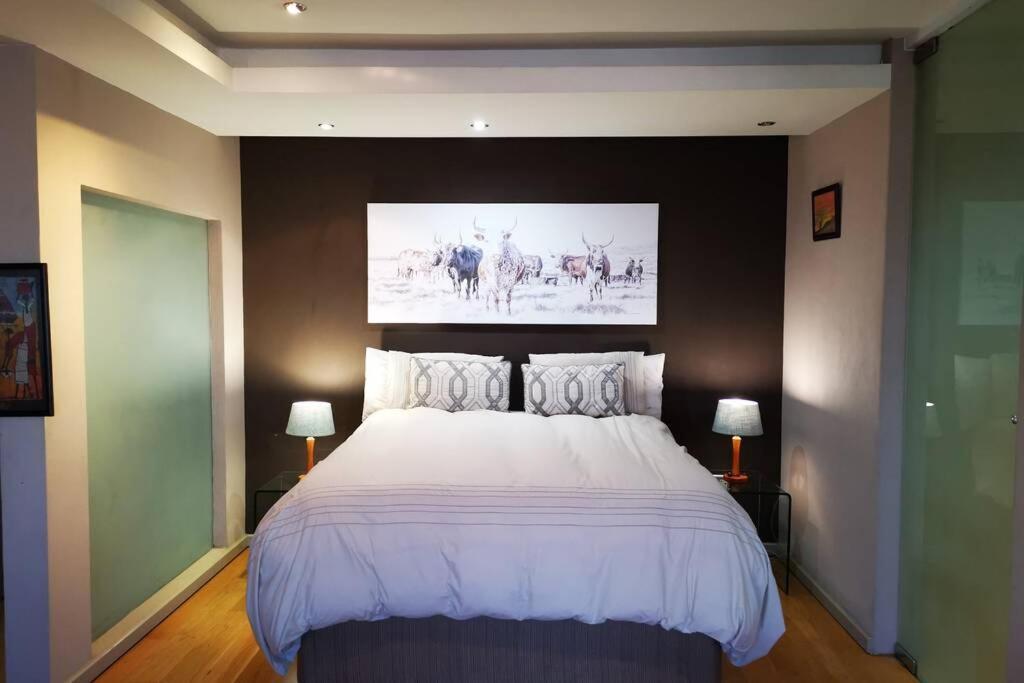 1507-Amazing Views & Unique Joburg Cbd Luxury Apartment Йоханесбург Екстериор снимка