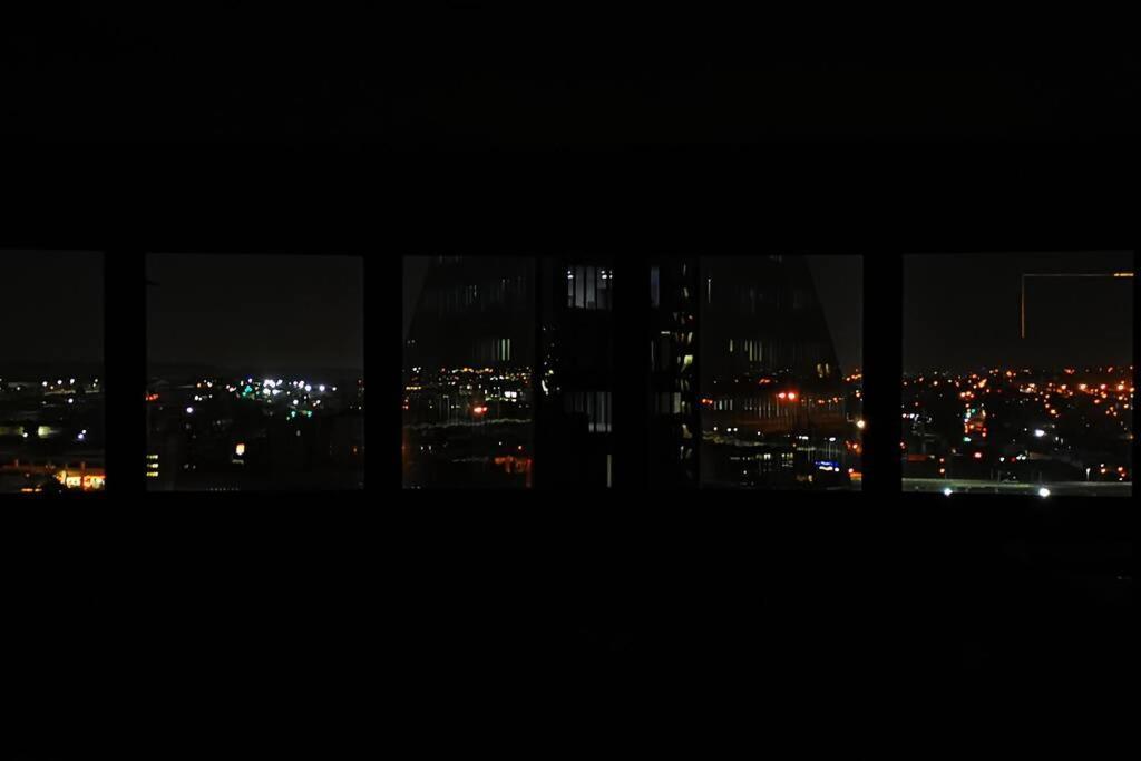 1507-Amazing Views & Unique Joburg Cbd Luxury Apartment Йоханесбург Екстериор снимка